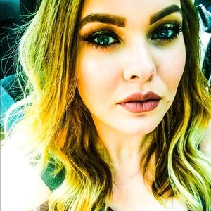 Meet your Posher, Annika